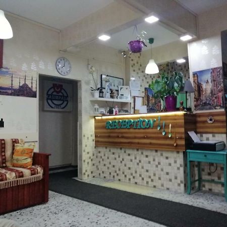 Hayat Pansiyon Hostel Istanbul Exterior foto