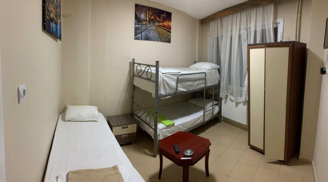 Hayat Pansiyon Hostel Istanbul Exterior foto